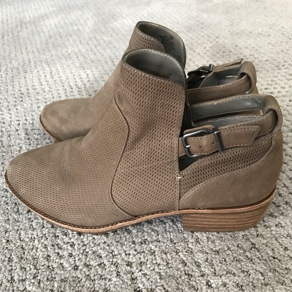 Gianni Bini Tan Suede Perforated Booties - Picture 5 of 10